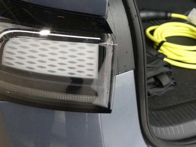 Schlussleuchte links