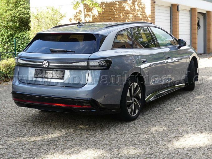 1 VW ID.7 Tourer Pro S - BD8-3737E – foto 5 – kavel bij Zoll-Auktion, Oldenburg (Oldb)