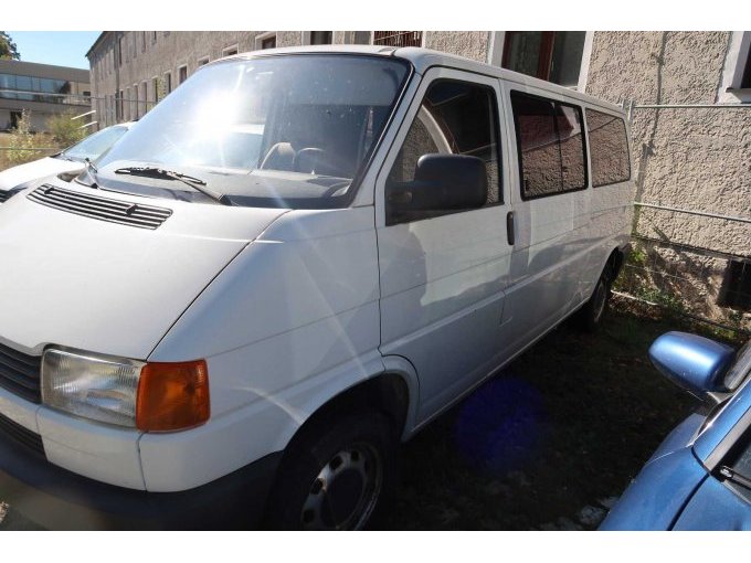1 VW Kombi T4, 2.5 Benziner, EZ: 10/1992 – foto 3 – kavel bij Zoll-Auktion, Kempten (Allgäu)