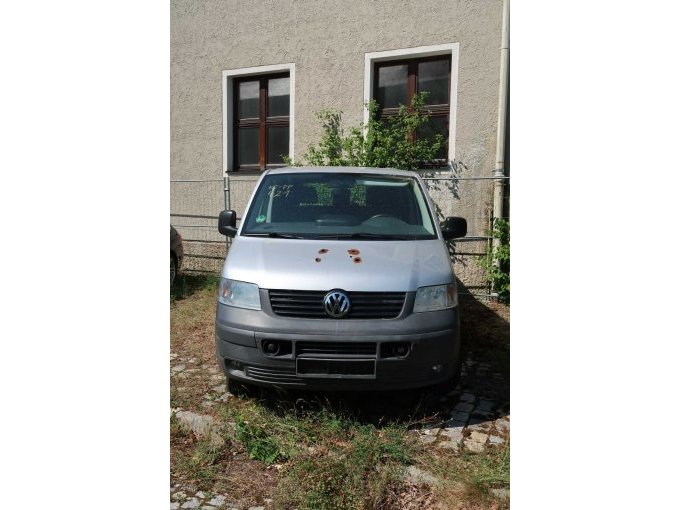 1 VW Kombi T5, 2.5 TDI, EZ: 02/2009 – kavel bij Zoll-Auktion, Kempten (Allgäu)