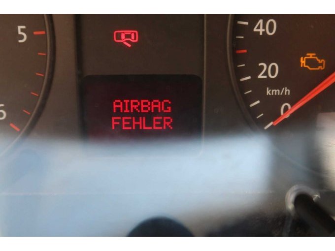 1 VW Kombi T5, 2,5 TDI, eerste registratie: 02/2009 – foto 10 – kavel bij Zoll-Auktion, Kempten (Allgäu)