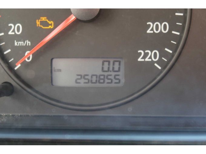 1 VW Kombi T5, 2,5 TDI, eerste registratie: 02/2009 – foto 9 – kavel bij Zoll-Auktion, Kempten (Allgäu)