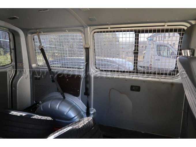 1 VW Kombi T5, 2.5 TDI, EZ: 09/2009 – foto 18 – kavel bij Zoll-Auktion, Kempten (Allgäu)