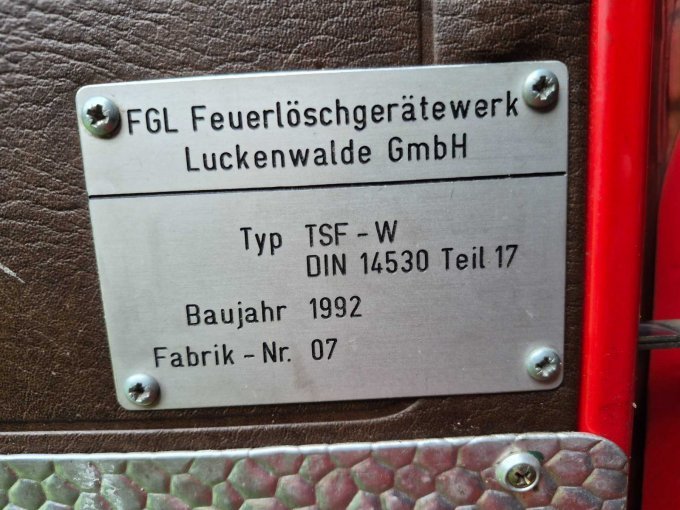Typenschild Fahrzeug