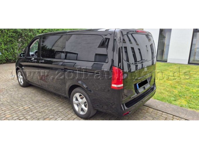 Fahrerseite seitlich