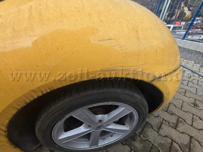 013 Kratzer Kotflügel hinten Fahrerseite