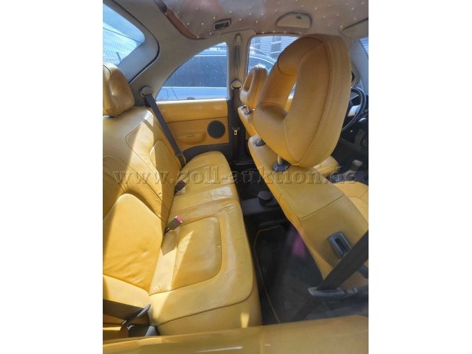 008 innen hinten Beifahrerseite