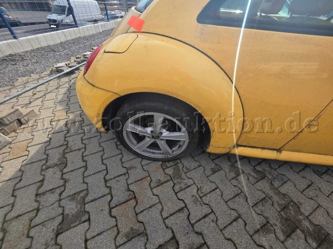 015 Reifen hinten rechts