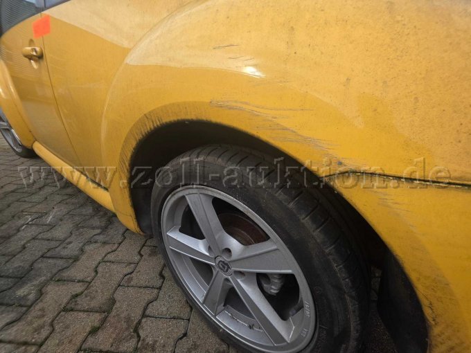 012 Kratzer Kotflügel hinten Fahrerseite