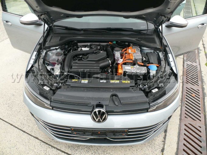 Innenansicht Motorraum