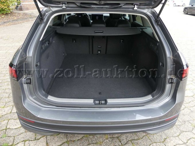 Heckansicht mit Laderaum