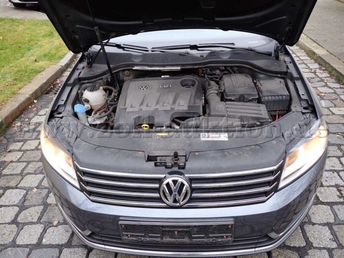 Frontansicht Motorraum