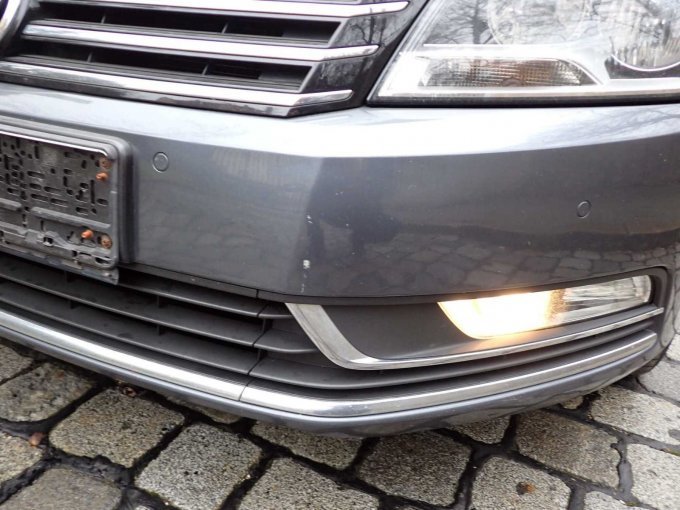 Beschädigungen Stoßfänger vorn