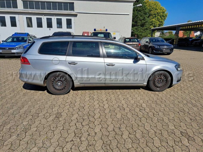 seitlich rechts