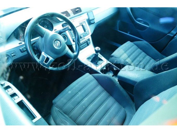 1 VW Passat B 6 Kombi TDI – foto 5 – kavel bij Zoll-Auktion, Wandlitz