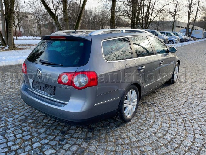 Fahrzeug hinten rechts