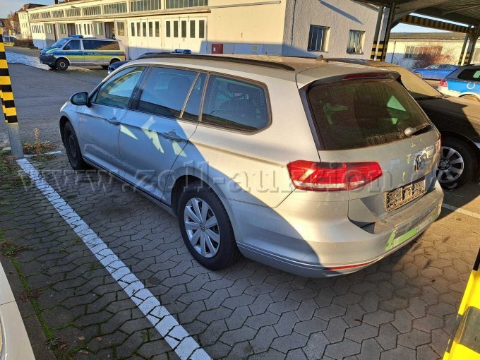 hinten/seitlich links