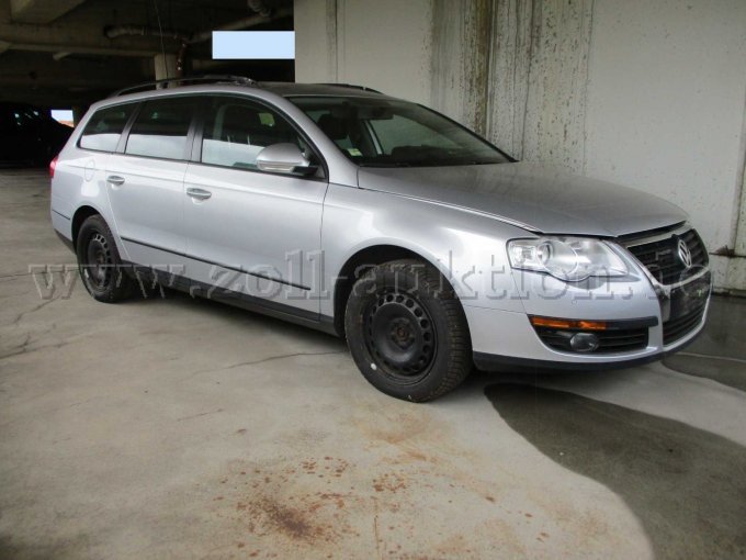 vorn/seitlich rechts