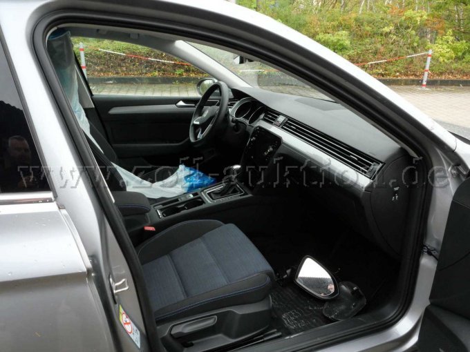 1 VW Passat Variant 1.4 TSI Hybrid GTE (EURO 6d) - BD16-5819 – foto 4 – kavel bij Zoll-Auktion, Nürnberg