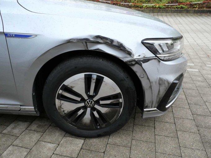 1 VW Passat Variant 1.4 TSI Hybrid GTE (EURO 6d) - BD16-5819 – foto 11 – kavel bij Zoll-Auktion, Nürnberg