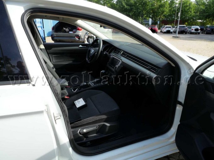 1 VW Passat Variant 2.0 TDI 4Motion BMT - BD16-6602 – foto 3 – kavel bij Zoll-Auktion, Bamberg