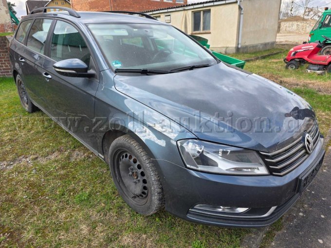 Fahrzeug von vorne rechts