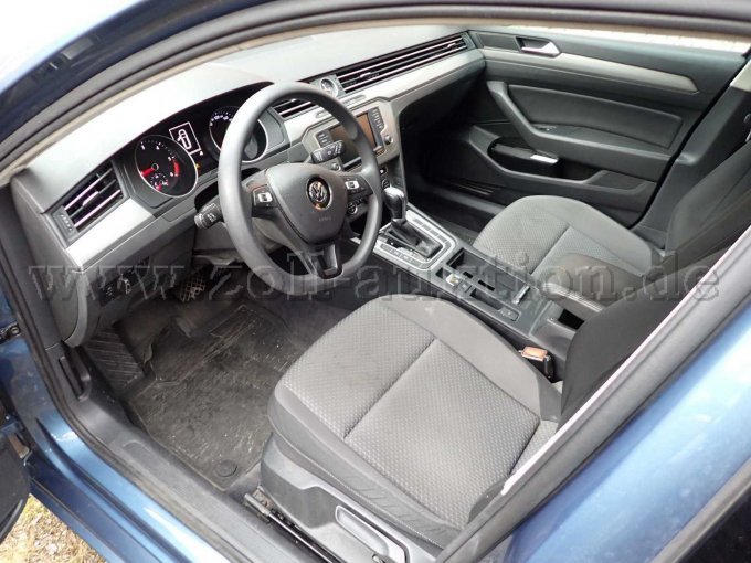 Innenansicht vorn links