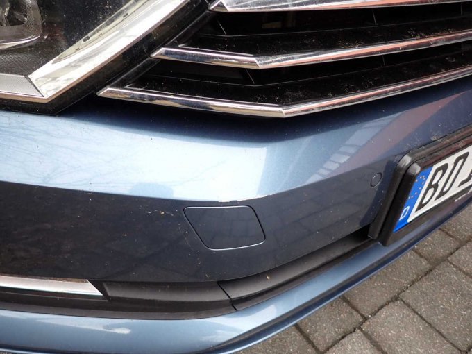 Beschädigungen Stoßfänger vorn