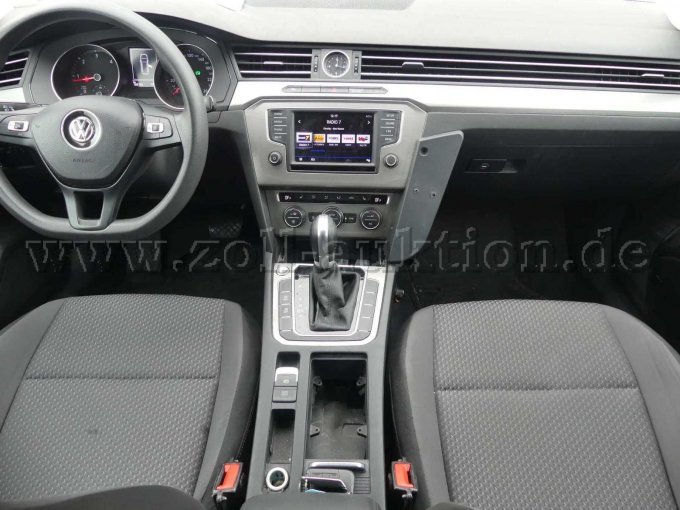 Innenansicht vorne Mitte