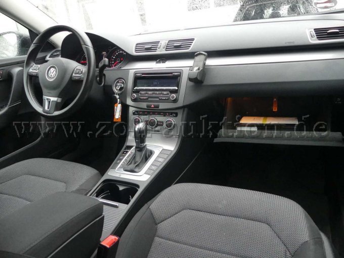 Innenansicht vorn rechts