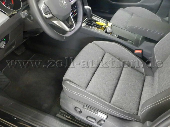 Innenraum vorne links