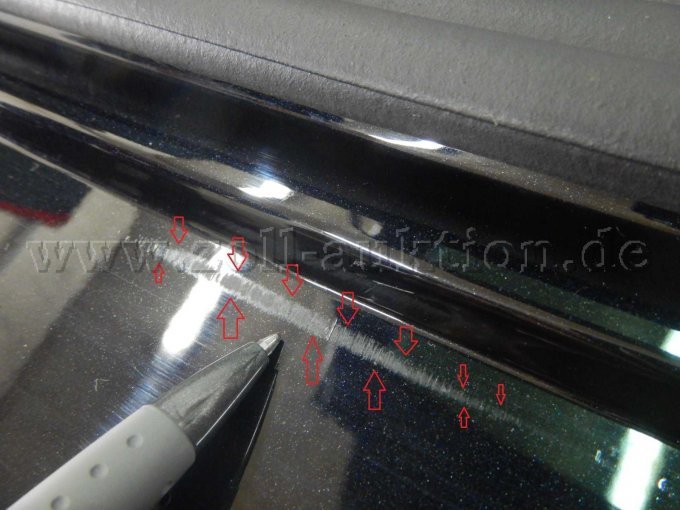 Stoßfänger hinten > Ladekante: Kratzer u. Schürfspuren