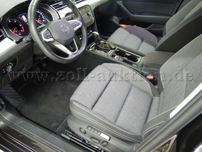 Ansicht Innenraum vorn links