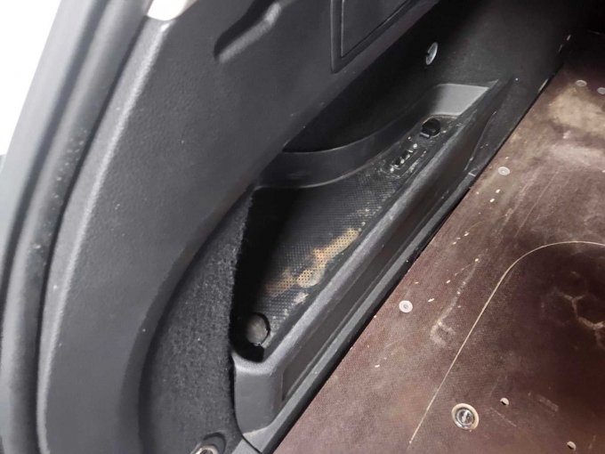 Rückstände von Behördenainbauten