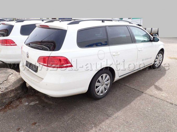 1 VW Passat Variant 2.0 TDI Trendline BMT 4Motion - BD16-1540 – foto 4 – kavel bij Zoll-Auktion, Ludwigsburg