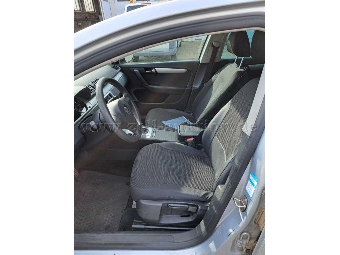 Innenraum Fahrerseite