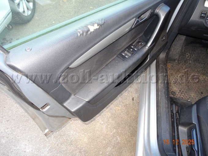 Türverkleidung vorn links