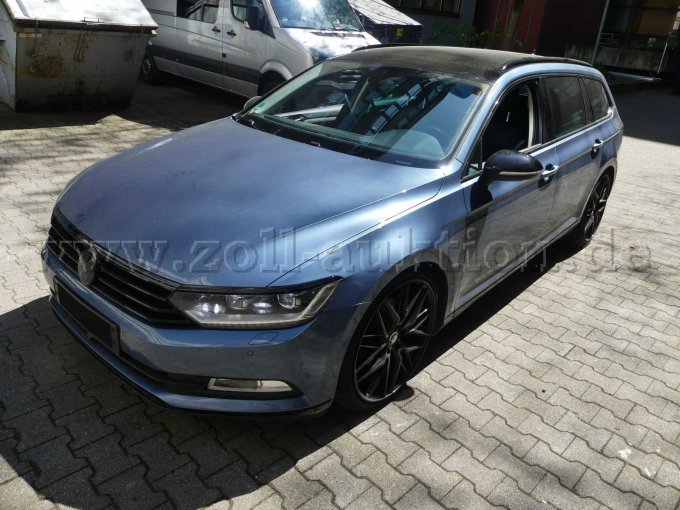 Ansicht VW Passat seitlich vorne Fahrerseite