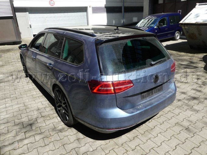 Ansicht VW Passat seitlich hingen Fahrerseite