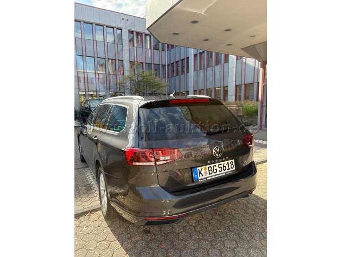 1 VW Passat Variant (CB5) 1.5 TSI BMT/Start-Stopp, Business OPF – foto 3 – kavel bij Zoll-Auktion, Köln