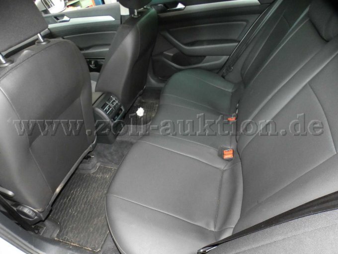 1 VW Passat Variant; ex Polizei; technische Mängel!! – foto 6 – kavel bij Zoll-Auktion, Kiel