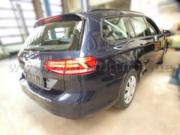1 VW Passat Variant; ex Polizei; technische Mängel u. HU abgelaufen!! – foto 4 – kavel bij Zoll-Auktion, Kiel