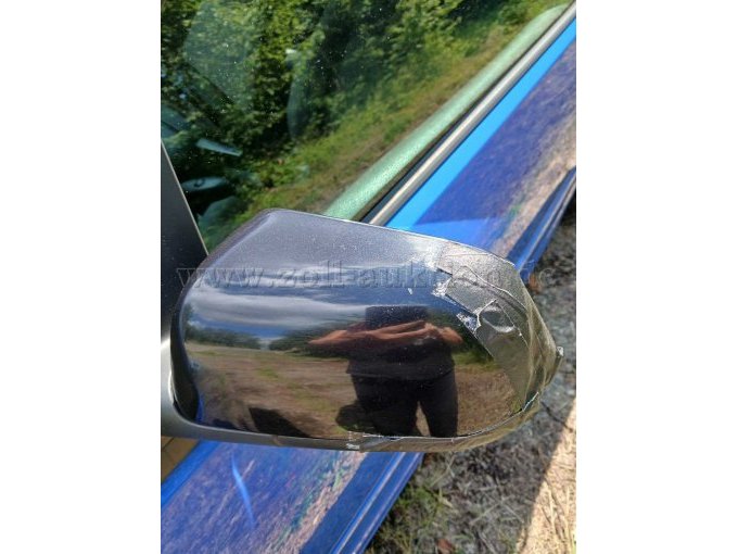 Polo Spiegel Fahrerseite beschädigt