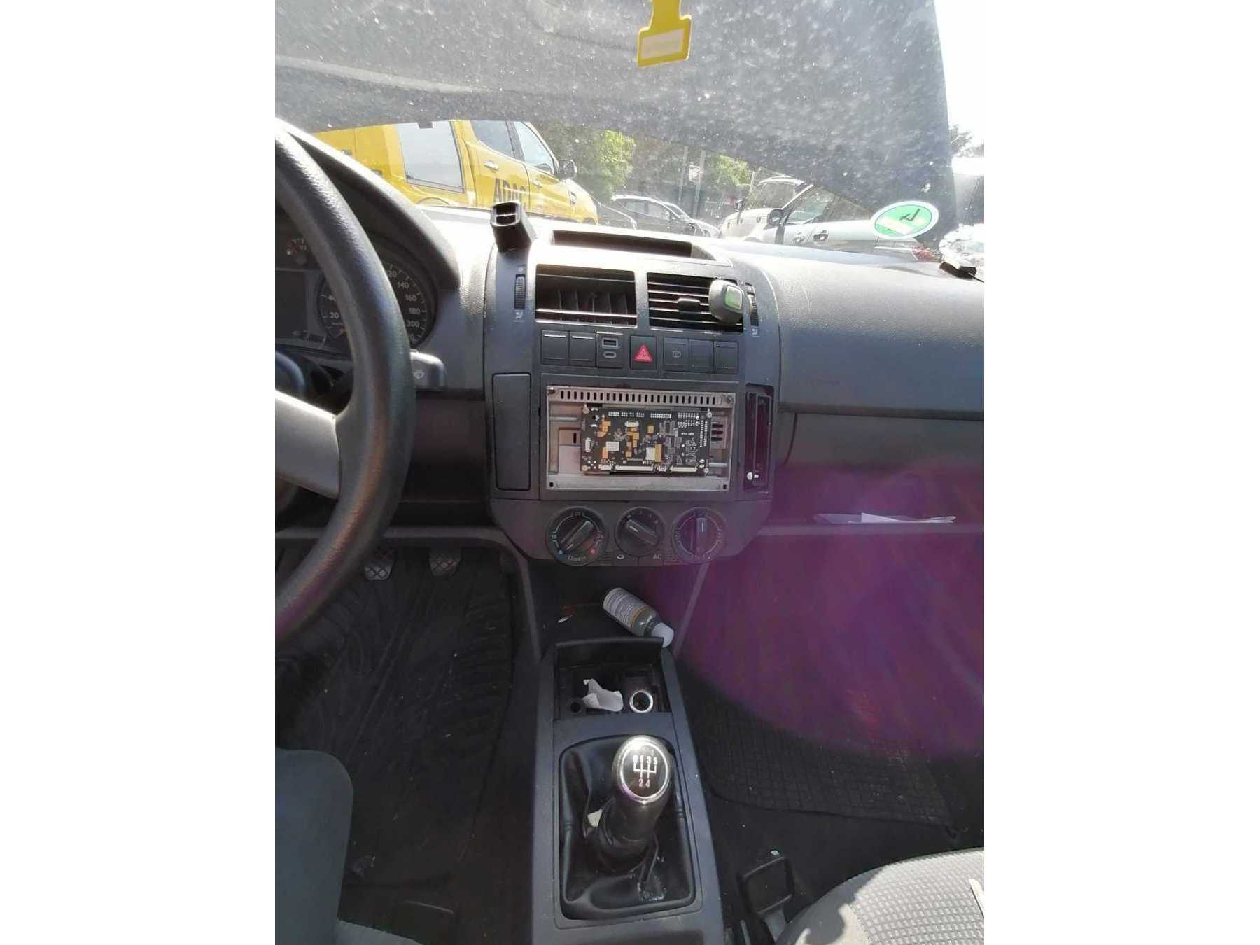 Ansicht Schaltung und Radiovorrichtung VW Polo