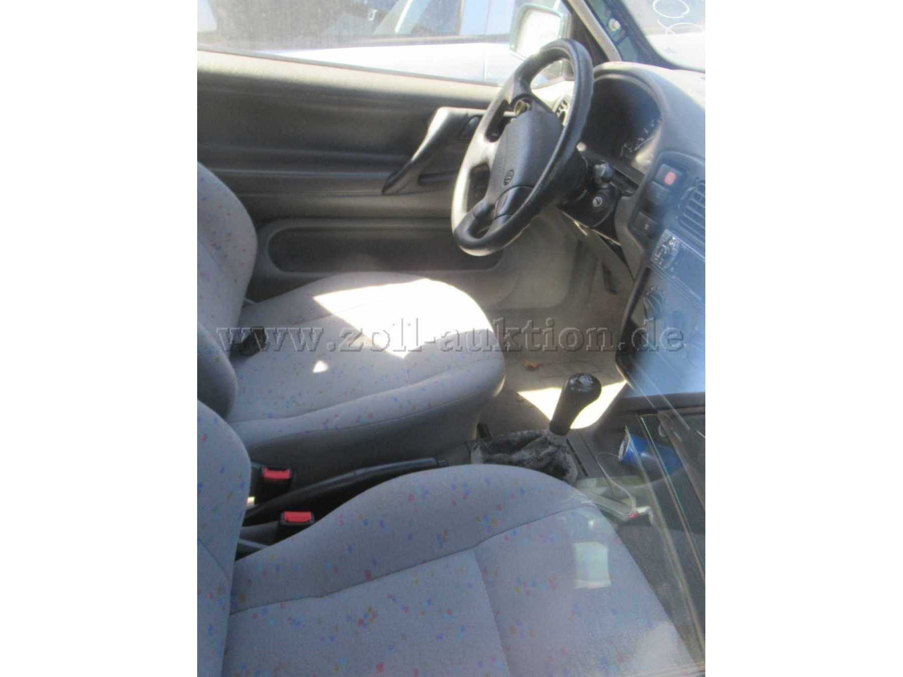 Cockpit 1