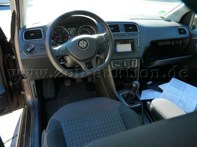 1 VW Polo 1.4 TDI Comfortline BMT - BD16-2714 – foto 4 – kavel bij Zoll-Auktion, Augsburg