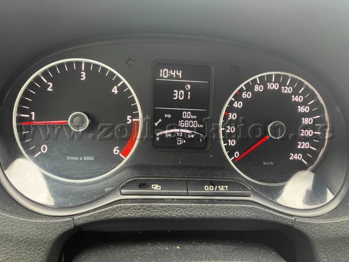 Instrumententafel mit Anzeige Servicefälligkeit