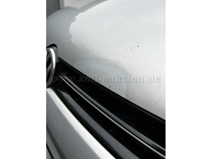 Beschädigung Motorhaube vorne