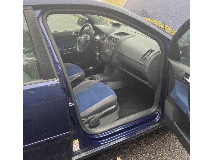 Ansicht geöffnete Beifahrertür