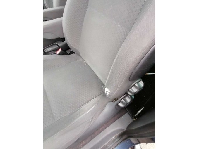 Beschädigung Sitze 1 VW Sharan